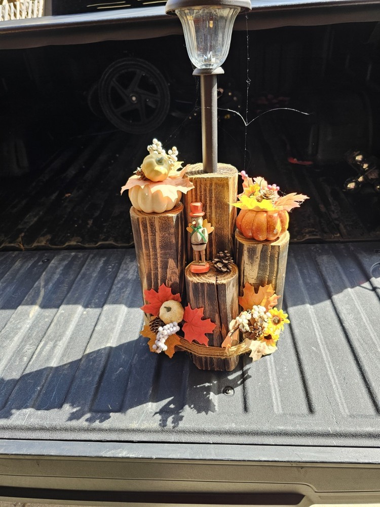 Wooden decor With Lighted Solor Light Fall Themed
