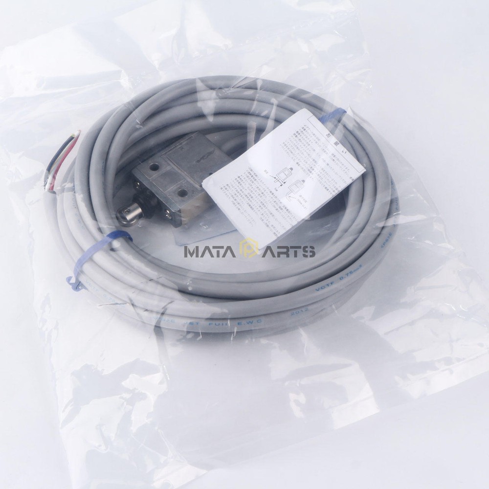 Omron-D4C-4332 D4C4332 Limit Switch Brand New