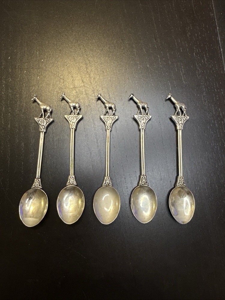 Set If 5 Giraffe Spoons - Material Unknown