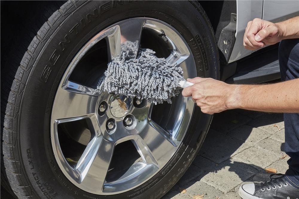 California Car Duster Microfiber Wheel Duster Cleaner with Fork Design 96630