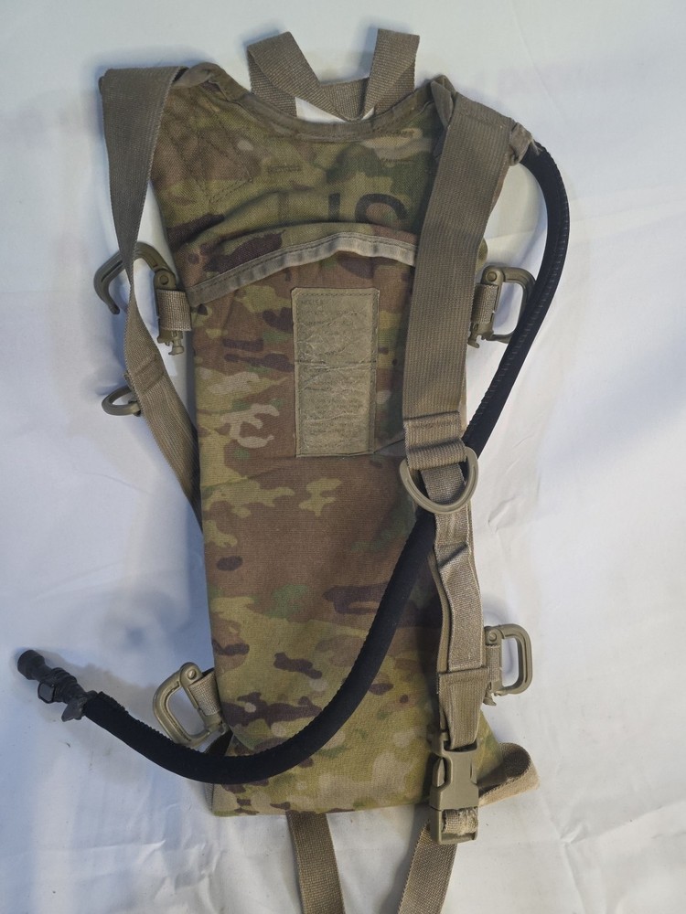 Military Multicam Molle II Hydration System Carrier Pack w/ Bladder
