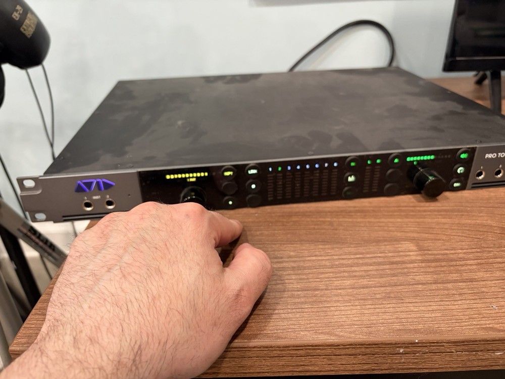 Avid Pro Tools Carbon AVB Audio Interface – Hardware Only, No Pro Tools