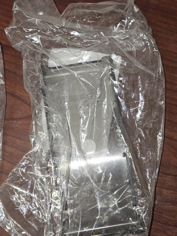 BURNDY BDBLHCCOVER / BDBLHCCOVER (NEW NO BOX)