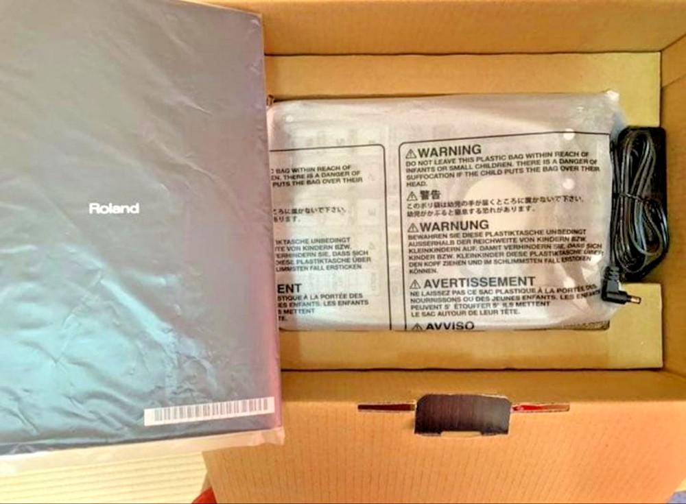 [NIB OPENED] Roland SP-404SX Linear Wave Sampler w/ Sample CDs Cable SD Card