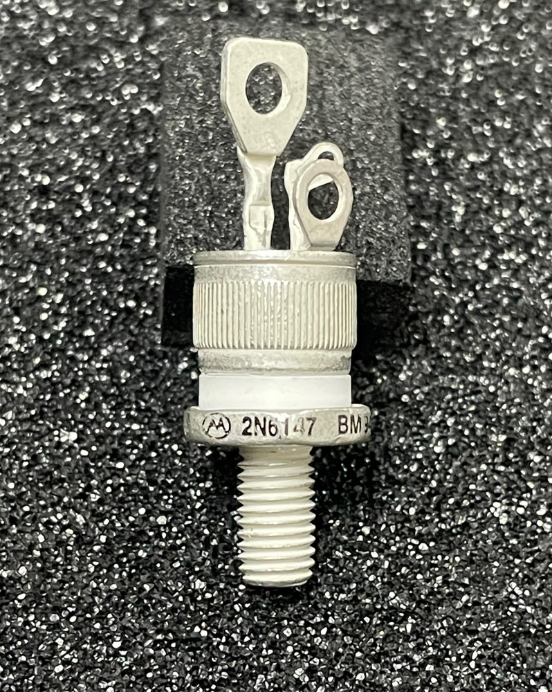 1pc Motorola 2N6147 Bidirectional Triode Thyristor **NOS