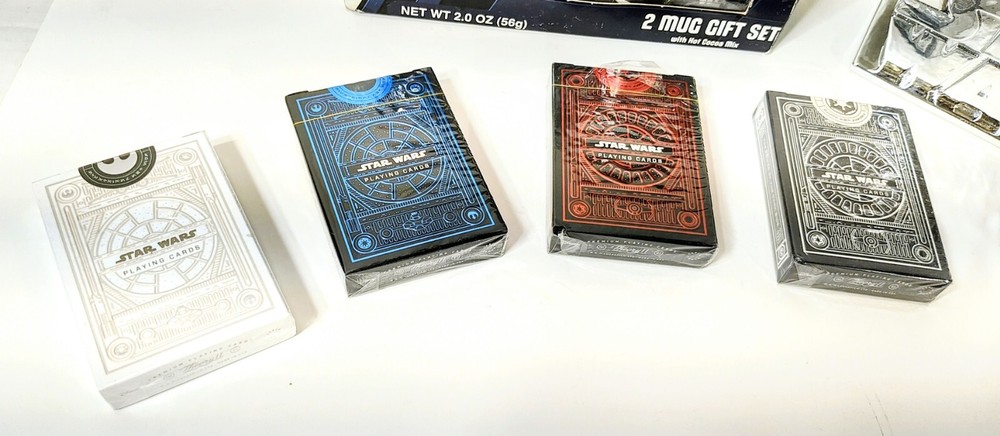 Star Wars 2 Mug Gift Set & Playing Cards