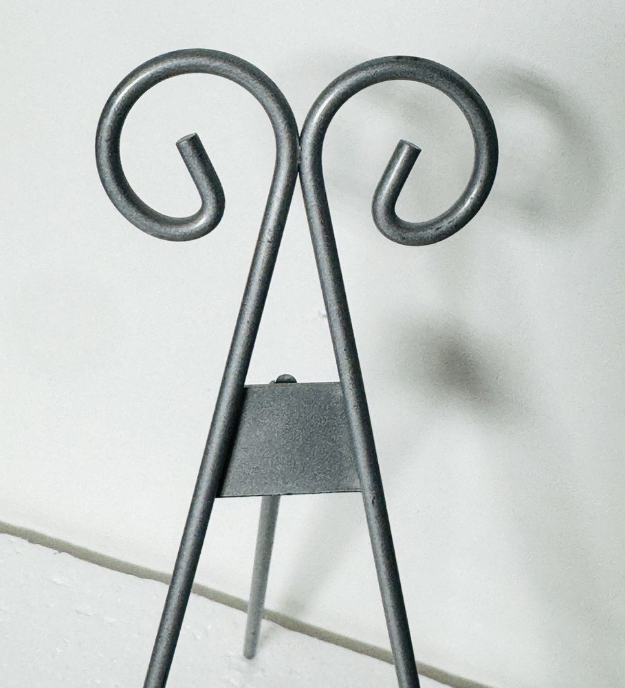 Plate Frame Holder Swirl Design Silver Tone Easel EUC 9”