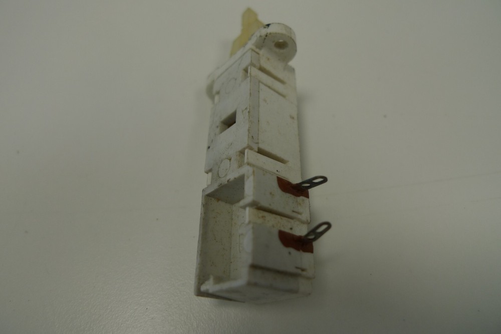 Switch Push Button On/Off DPST Philips Isostat MF4C