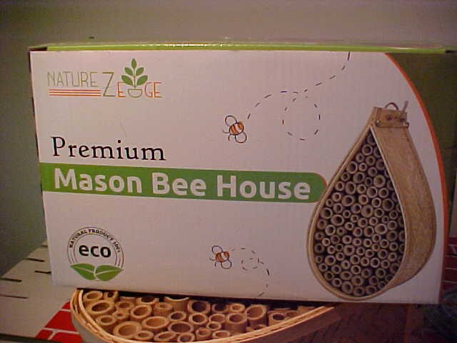 NatureZ Edge Preminm Mason Bee House NEW