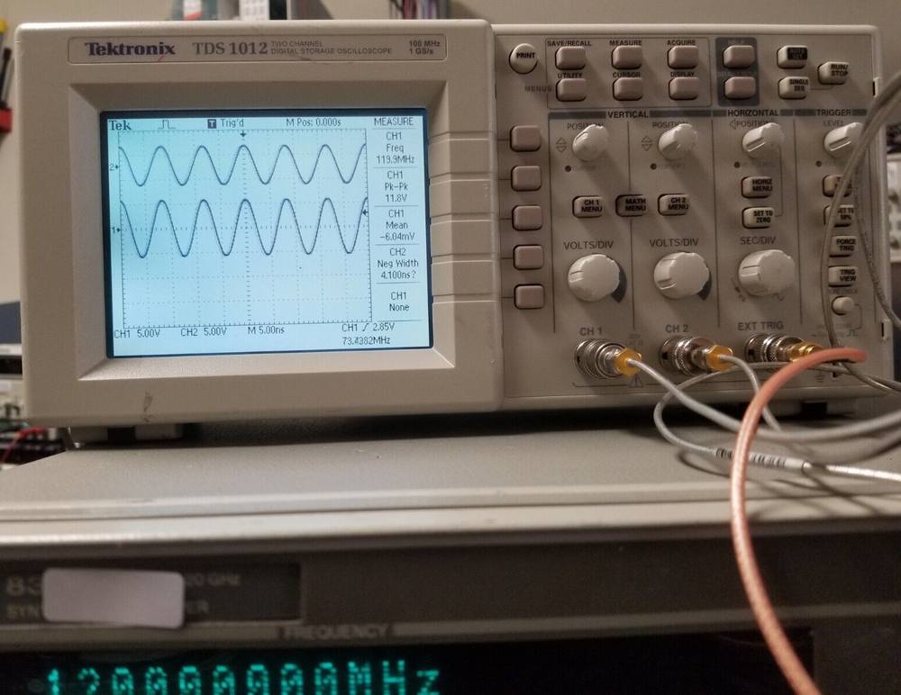 Tektronix TDS1012 100MHz DSO FULLY WORKING With 2 probes FFT function Bright LCD