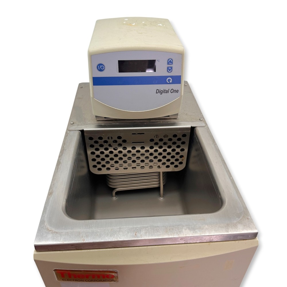 Thermo Scientific NESLAB RTE 17 Refrigerated Bath Circulator