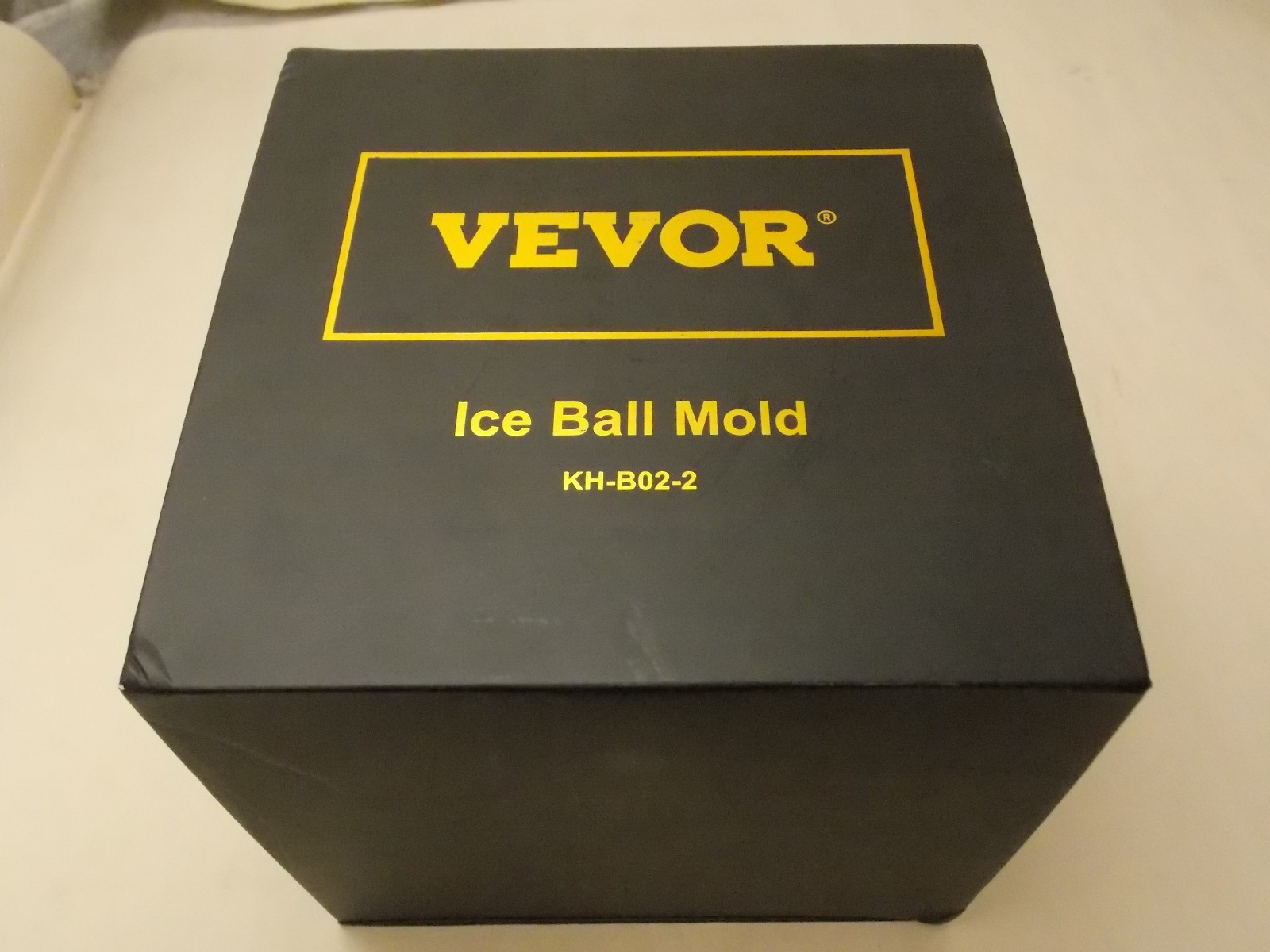 Vevor Ice Ball Press 2.4" Ice Ball Maker Ice Ball Press Kit - Black