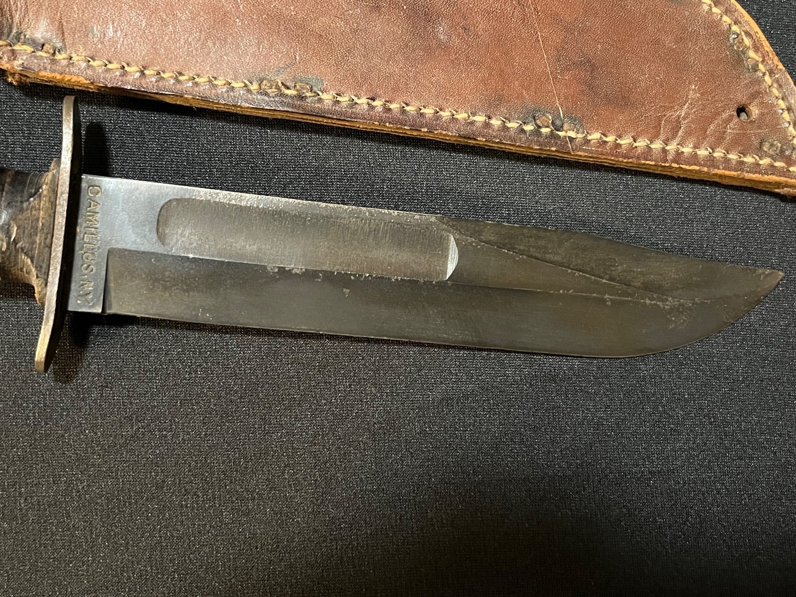 US Camillus WWII knife -Mark 2 Fighting WW2/Bld-Marked -SCREW TOP