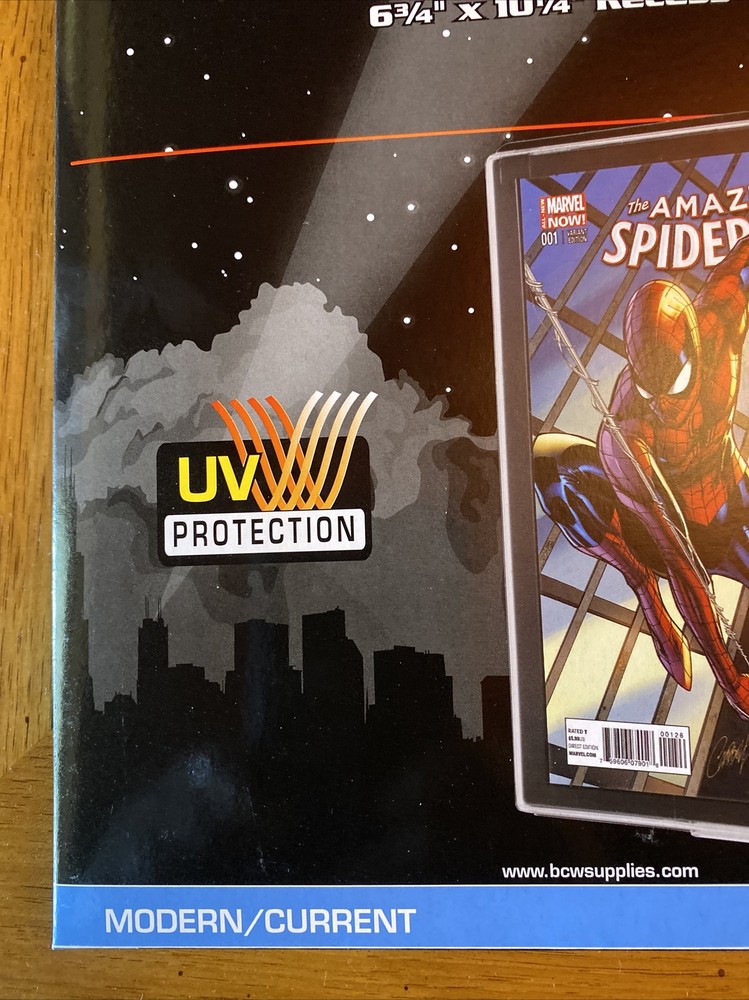 BCW Comic Book Holder UV Showcase CURRENT Wall Mount Display Case Frame Modern