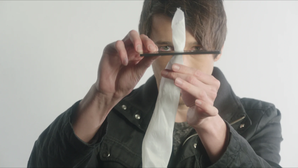 MAGIC SILK THRU MIRROR Close Up Trick Pass Through Solid Plastic Glass Frame TV