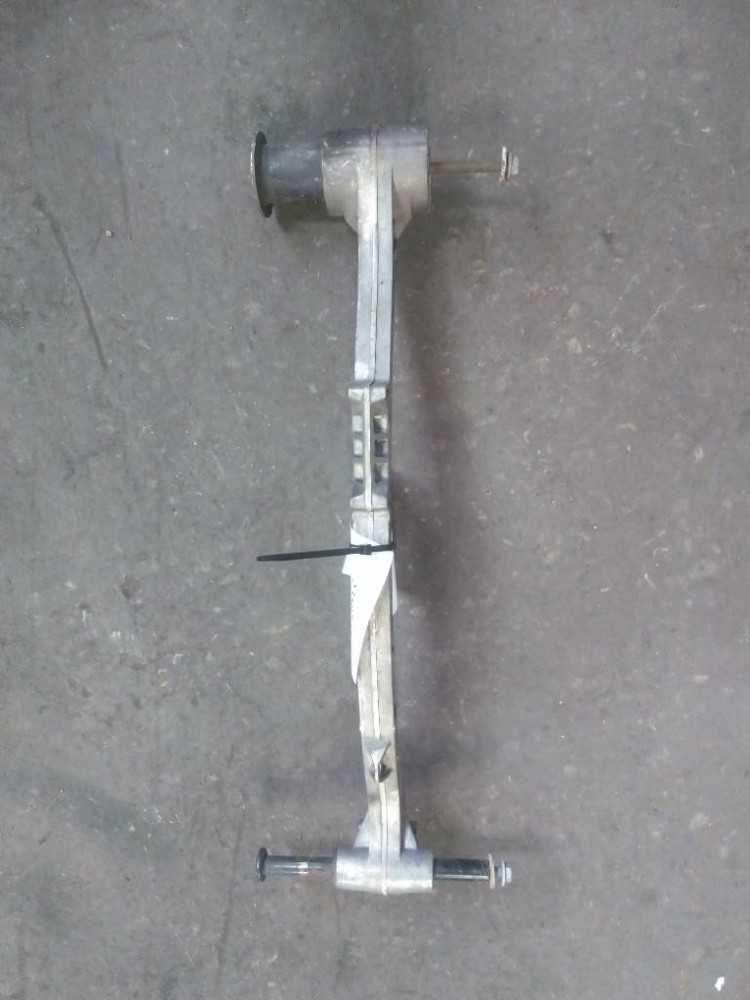 For 2023 PETERBILT 579 FAIRING BRACKET Right ,  OH