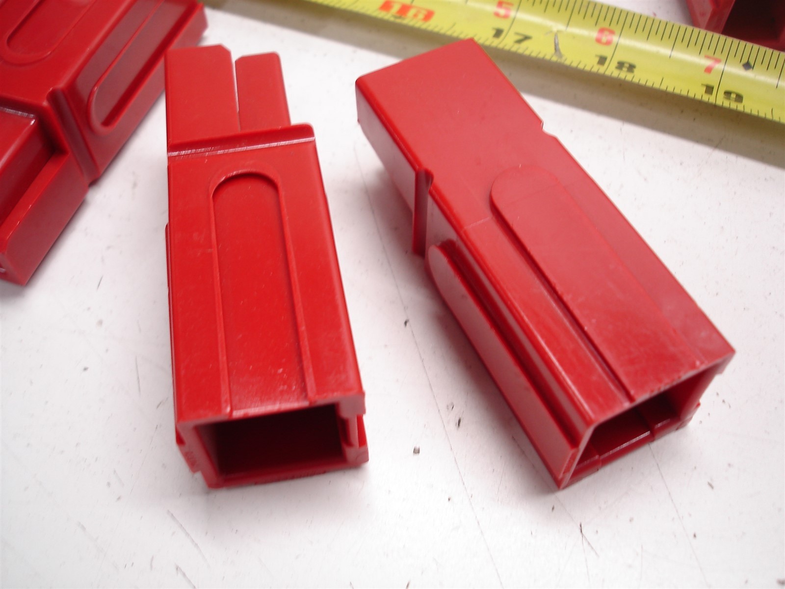 165 TOTAL NASCAR ASSORTED ANDERSON QUICK CONNECT BATTERY WIRE CONNECTOR HOUSINGS