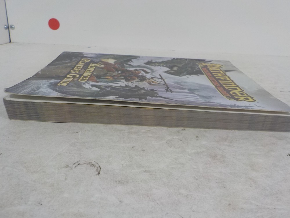 A527 Paizo Pathfinder Advanced Player's Guide Book