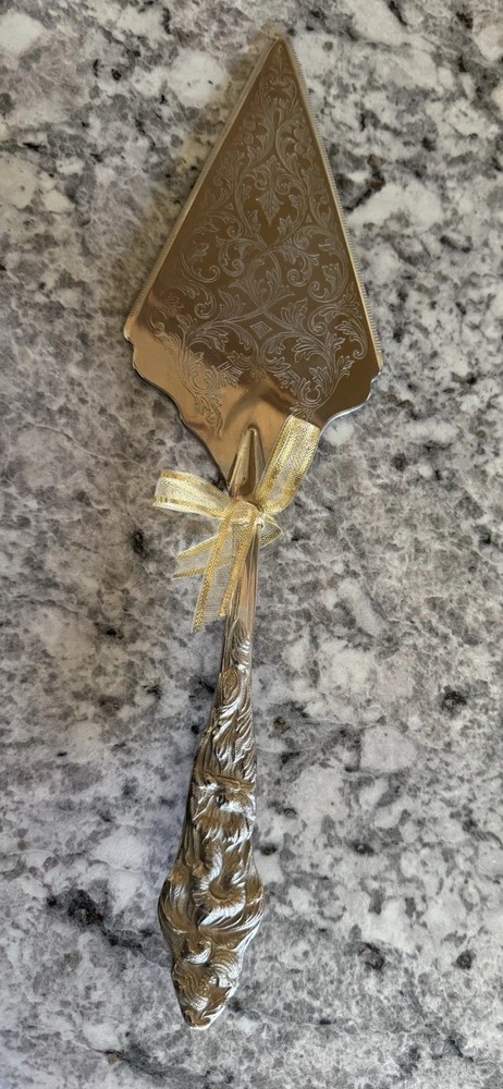 E P Zink Floral Cake Server