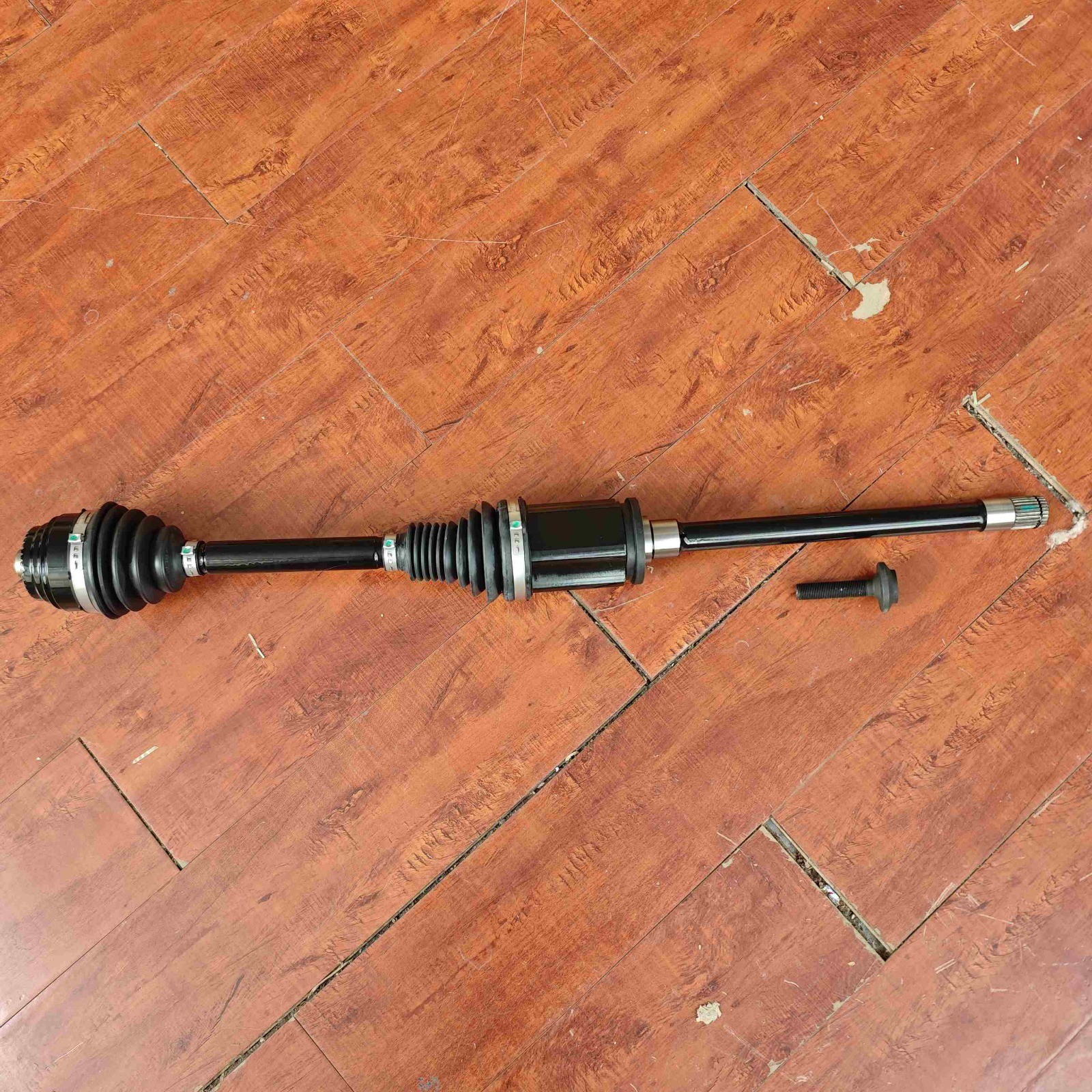 Front Right CV Axle Shaft 31608092196 for BMW M3 M4 G80 G82 G83 xDrive AWD 21-24