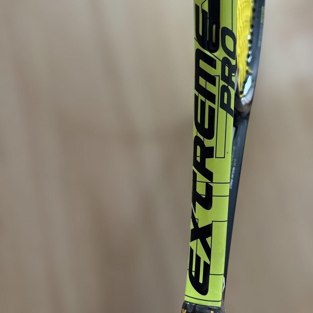 HEAD PRO GRAPHENE tennis racket (hard)