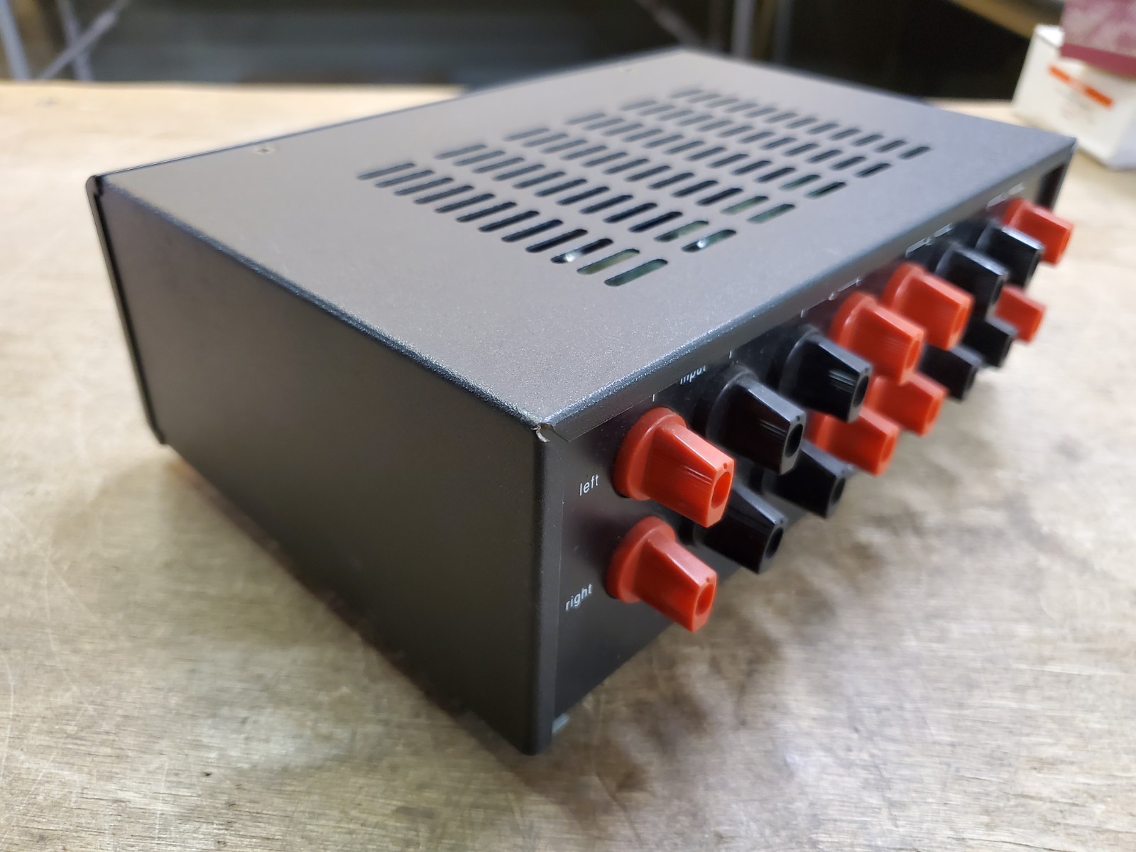 ADCOM Model GFS-3 Speaker Selector with Protection Circuit, Binding Posts