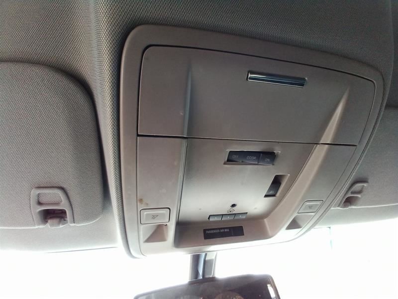 2016 CHEVY SILVERADO Jack And Tools 10986871