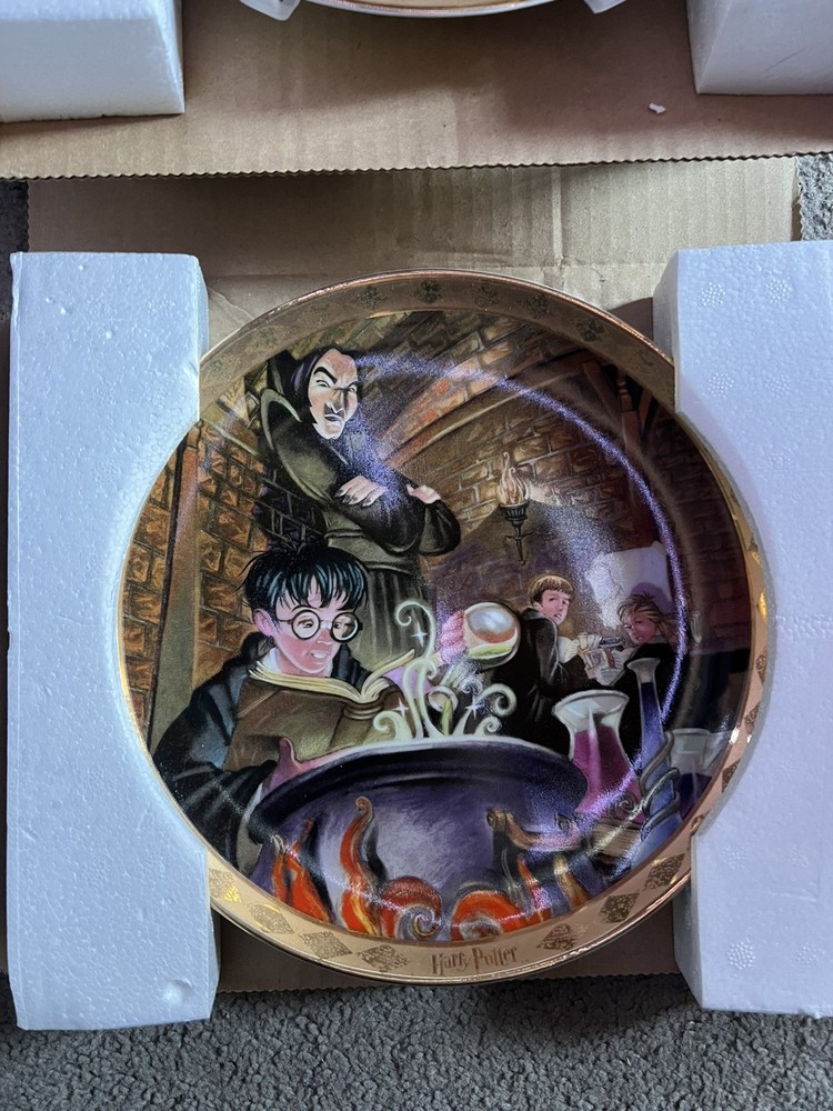 Harry Potter Limited edition plate collection x4