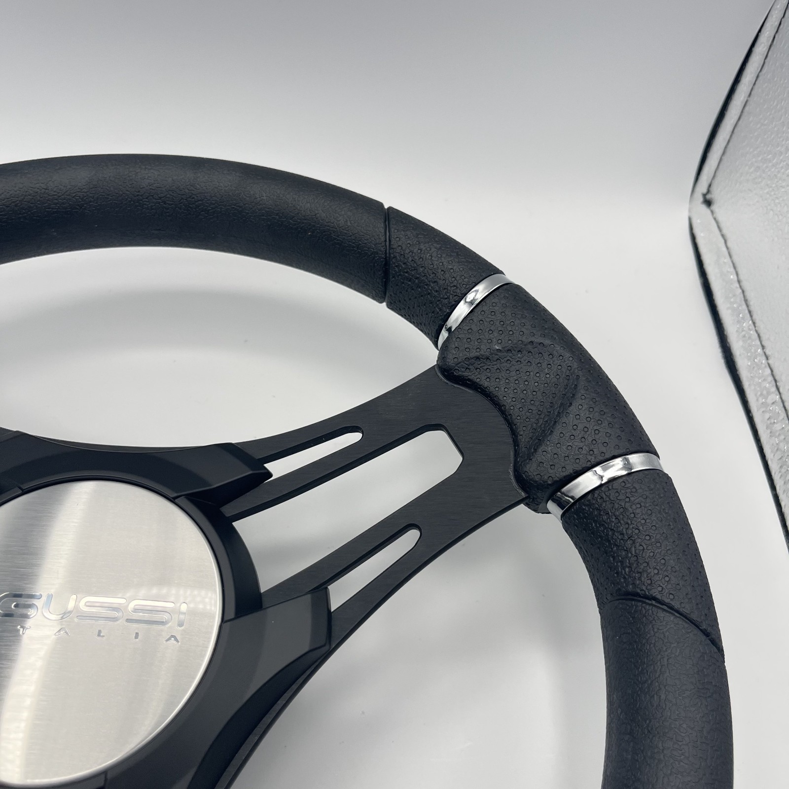 Gussi Italia Boat Steering Wheel Black Brushed Alum Spokes KEYED | Gussi Italia