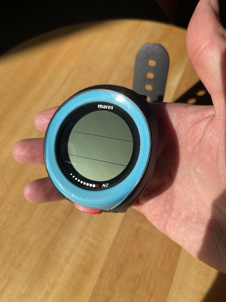 Mares Puck Pro Dive Computer Blue Wrist-Mounted Nitrox Compatible Scuba Diving