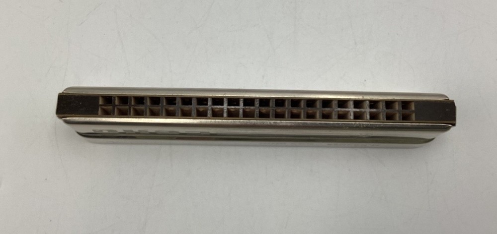 Hohner Echo Harmonica No 2409 With Original Green Vinyl Case (WH).