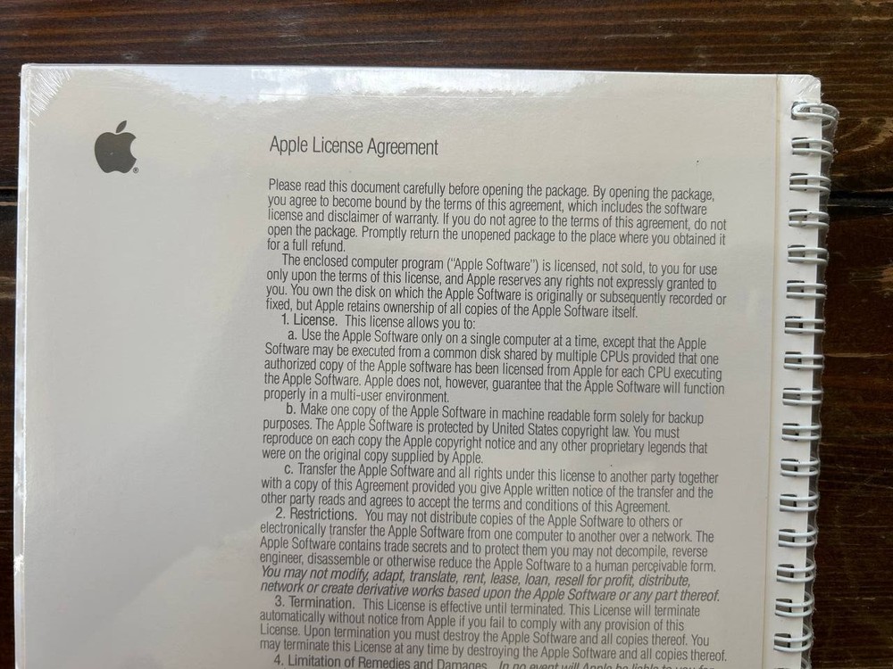Vintage Apple Macintosh Utilities User's Guide M0680. Sealed