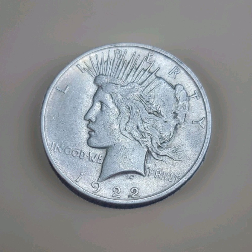 1922-D Peace Silver Dollar - Denver Mint- Raw Circulated Condition- Solid Coin!