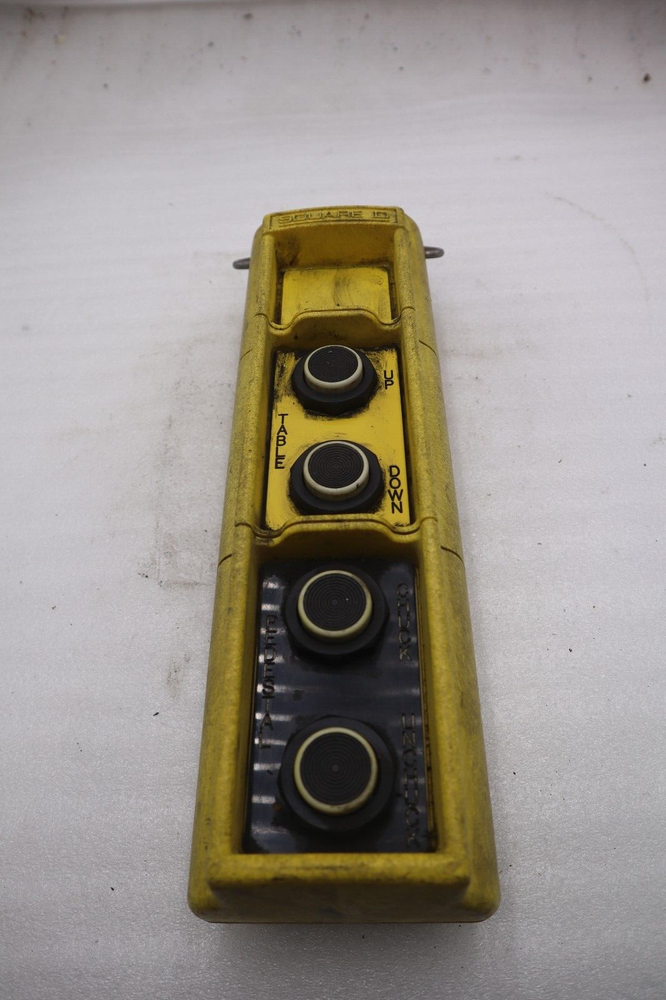 SQUARE D PENDANT CONTROLLER SKYP4 STOCK #4702