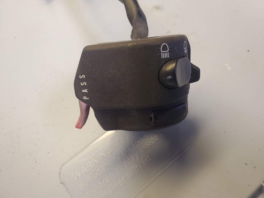 01 - 04 2002 Triumph Speed Triple 955i left handlebar switch