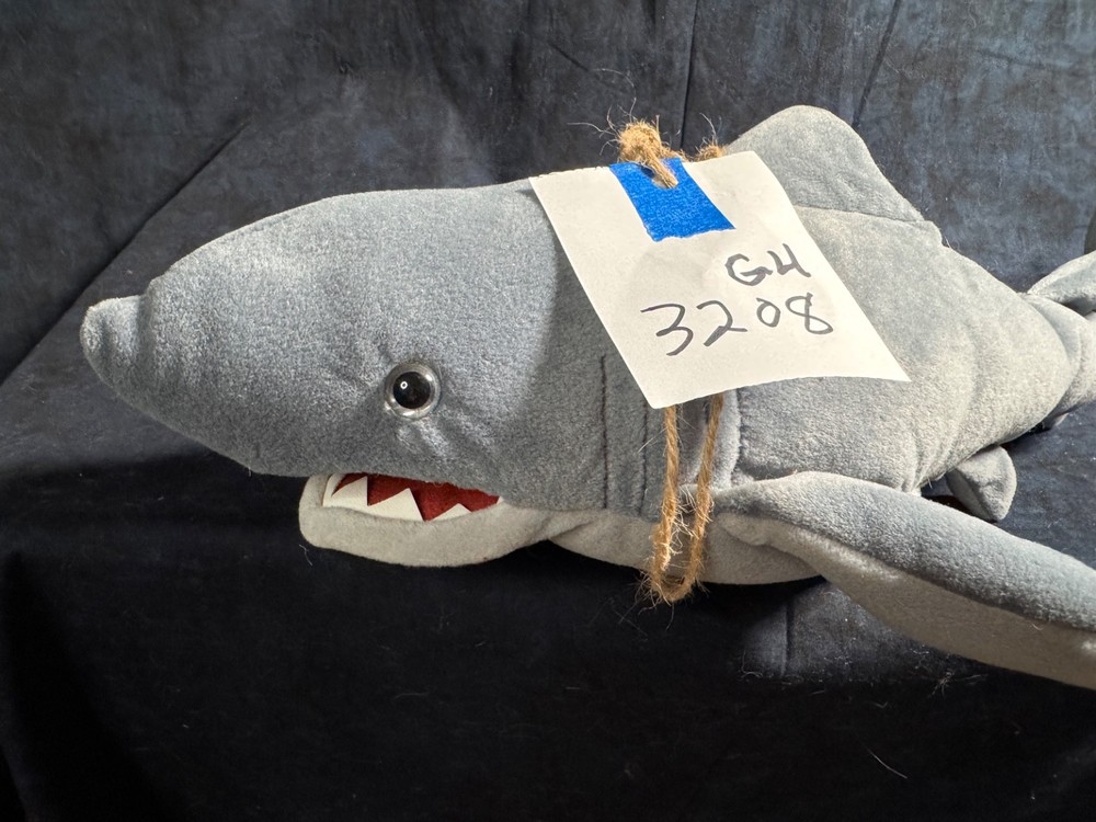 Folkmanis Puppet 22" Great White Shark Hand puppet, EUC