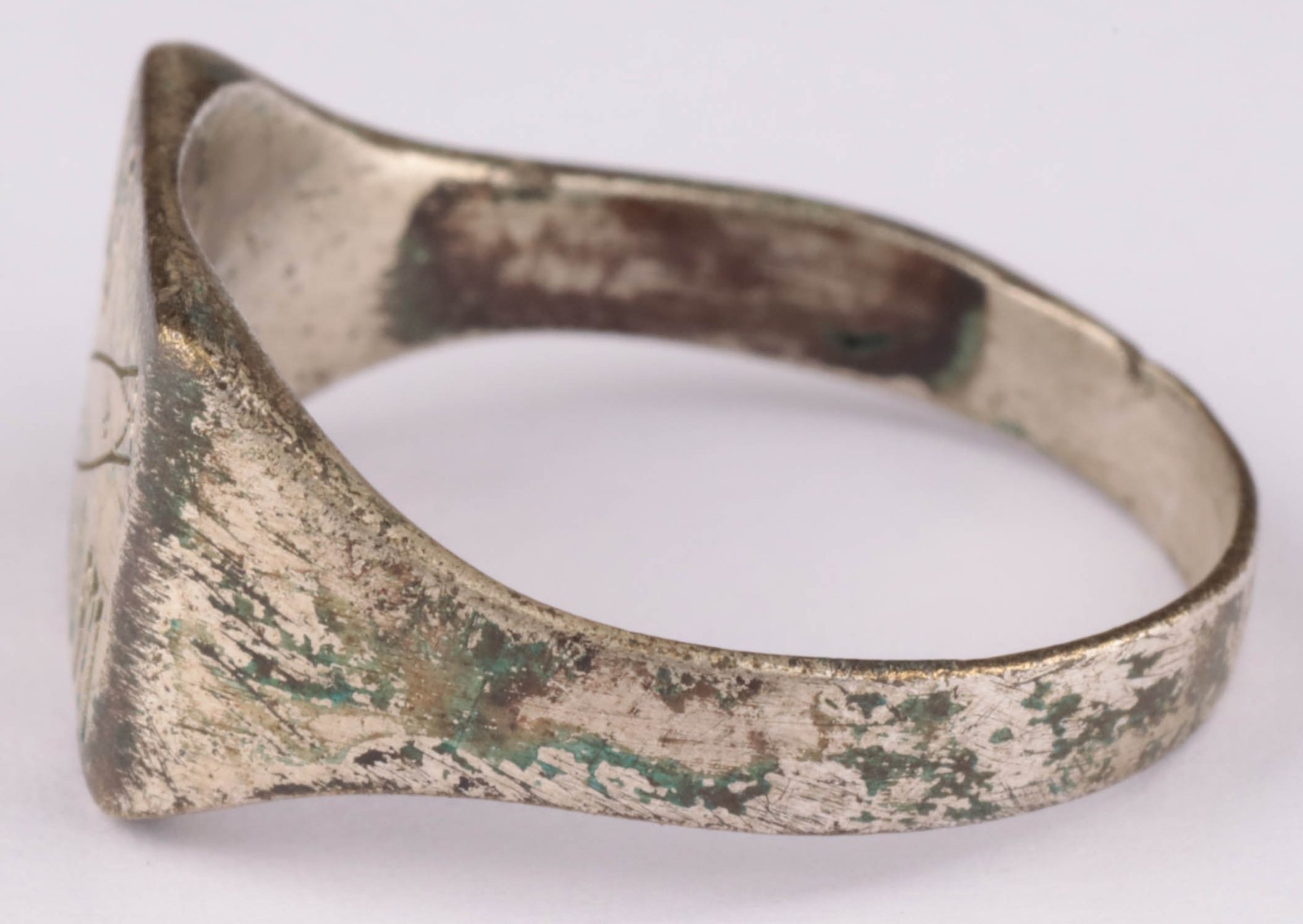 U971 Zeppelin 1943 U-boat WW2 German ring naval submarine U-Boot Kriegsmarine