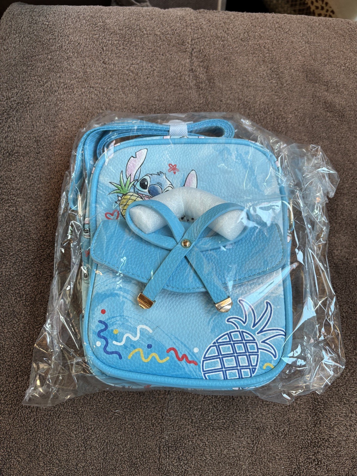 Disney Wondapop Stitch cross Body NWT Limited Edition