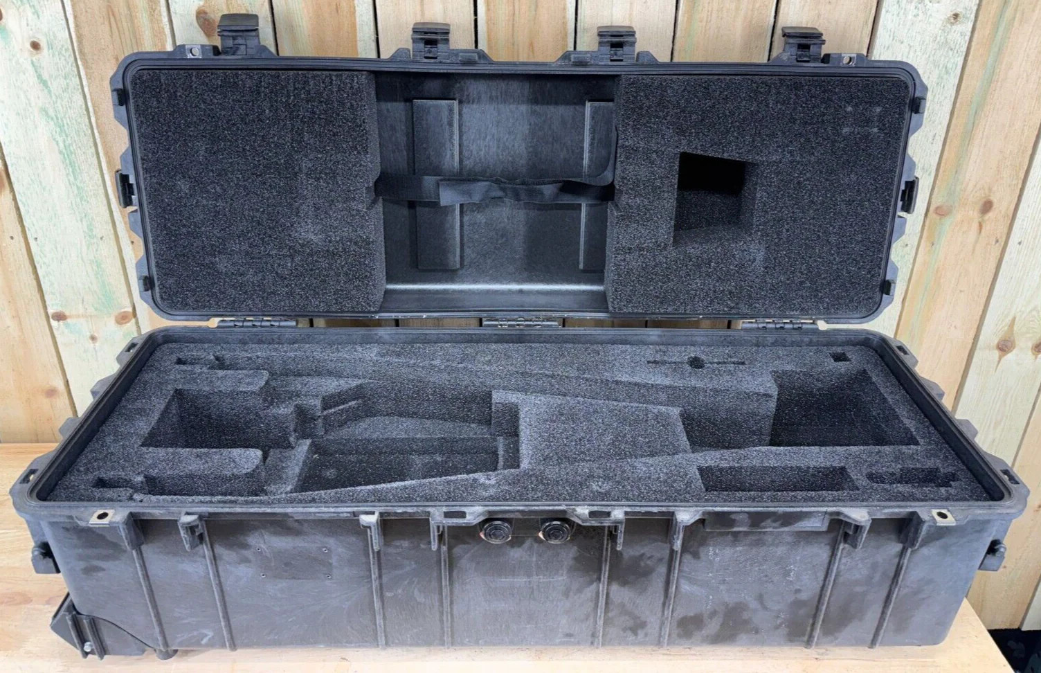 Pelican 1740 Protector Case Black Waterproof Good Condition B/C