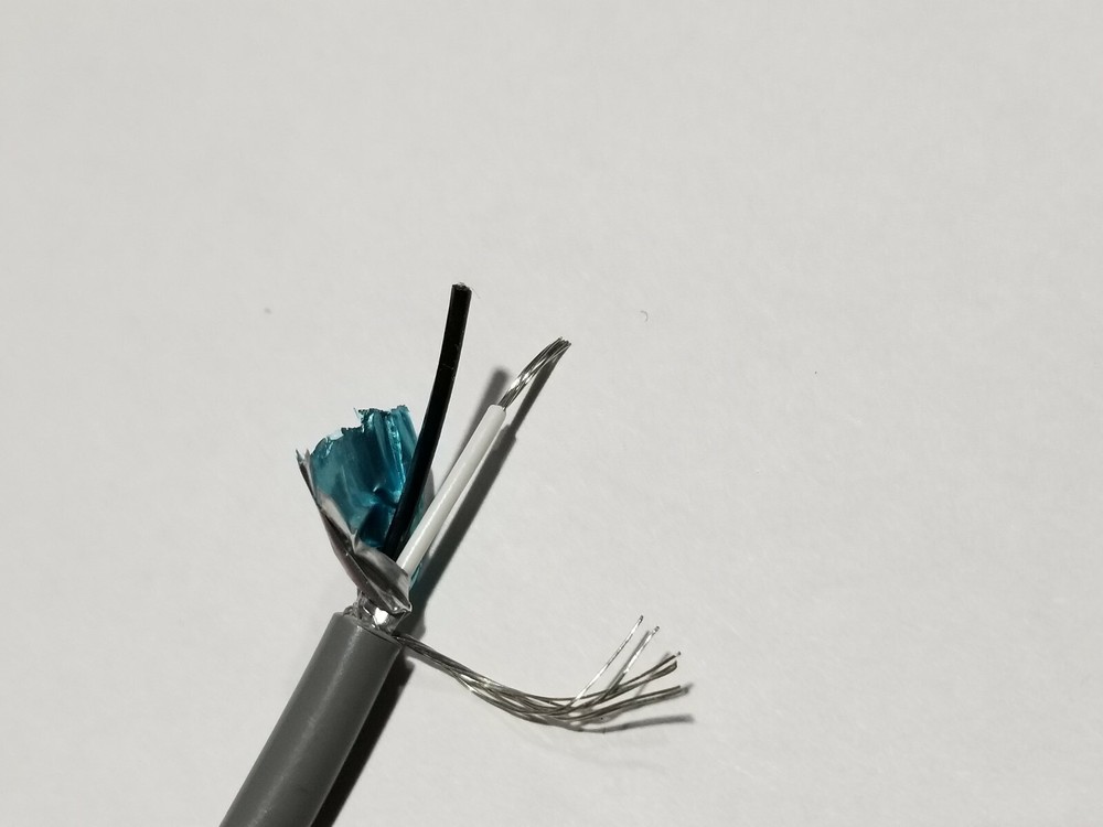 Carol C0740A 24/2C Shielded Control/Communication/Computer Cable CMR Gray /100ft