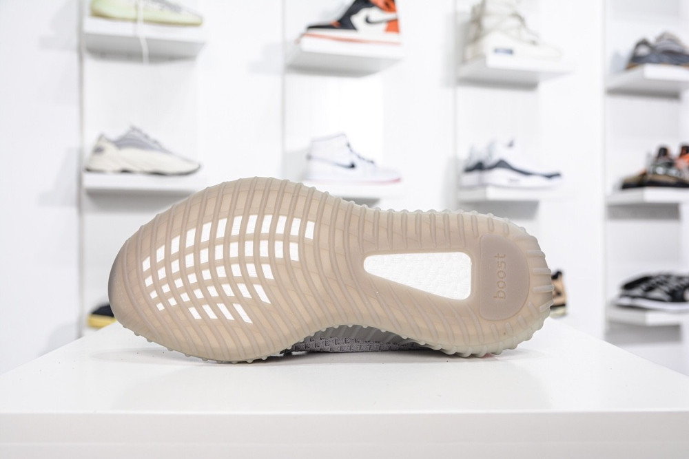 Yeezy Boost 350 V2 Tail Light FX9017