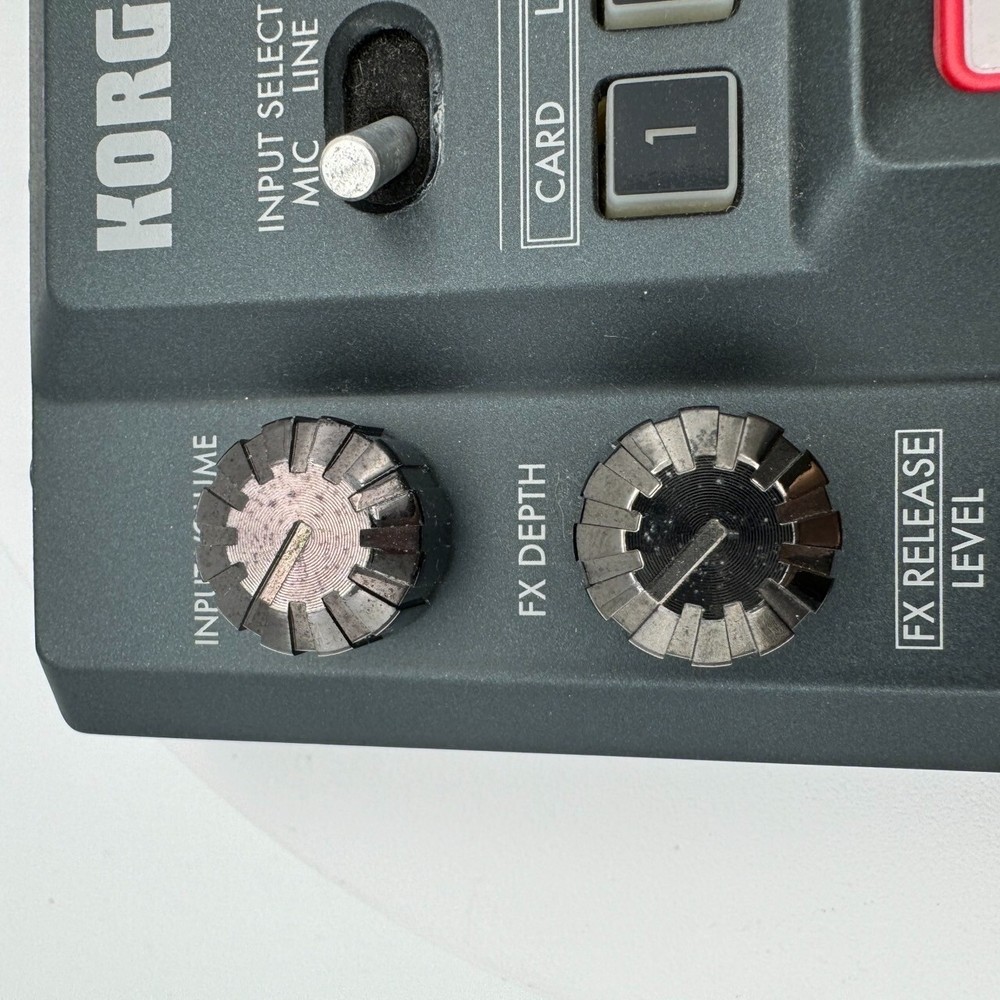 KORG KAOSS PAD KP3 KP-3 Dynamic Effect Sampler Sequencer w/Accessories Working