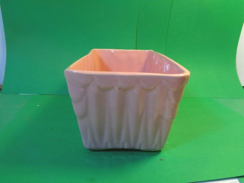 Robinson Ramsbottom Roseville Planter (Used/EUC)