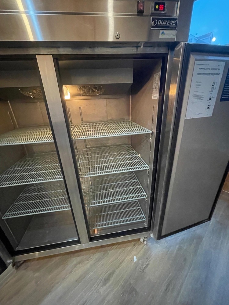 Duker Freezer