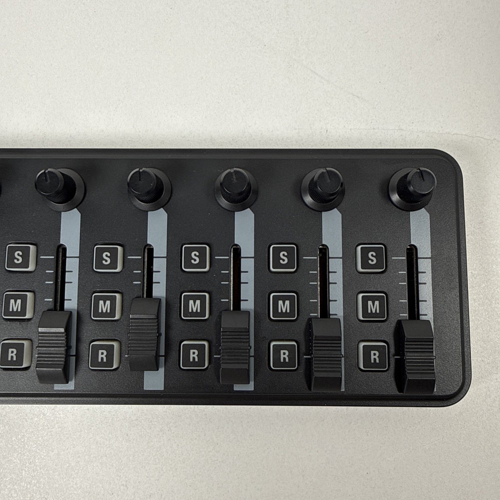 Korg nanoKONTROL2 USB MIDI Controller w/ Cable Manual Box Working