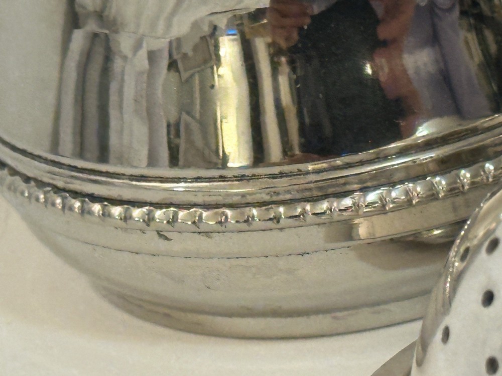 Vintage Weighted Silver Plated Tea Strainer 2 Piece Beaded Edge Bakelite Handle