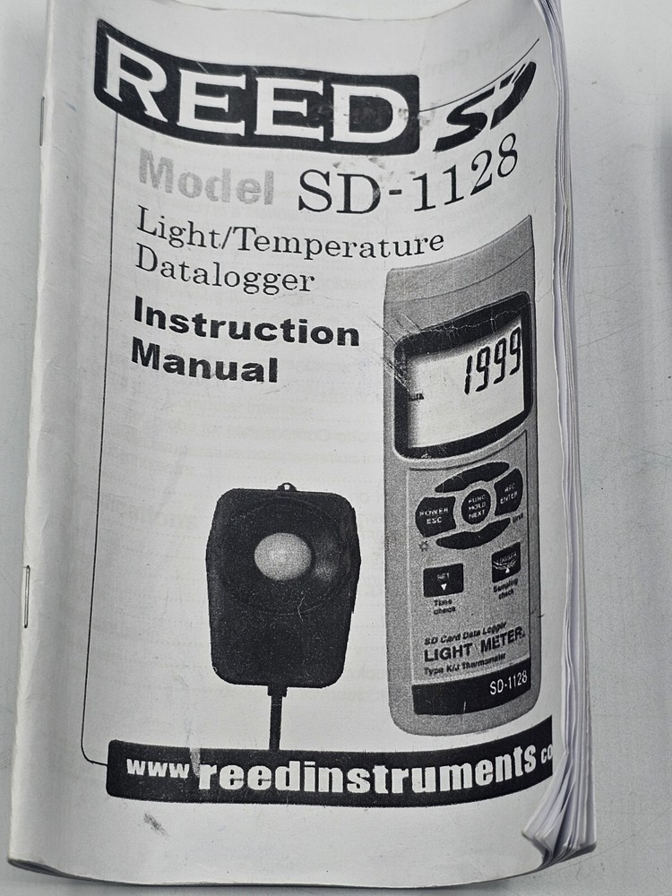REED Data Logging Light Meter SD-1128 with thermocouple probe input