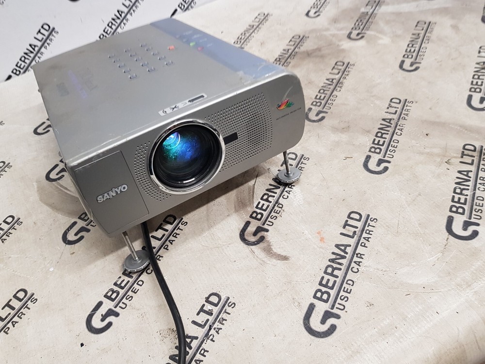 SONYO PRO xtraX PLC-XU20B Multimedia Projector