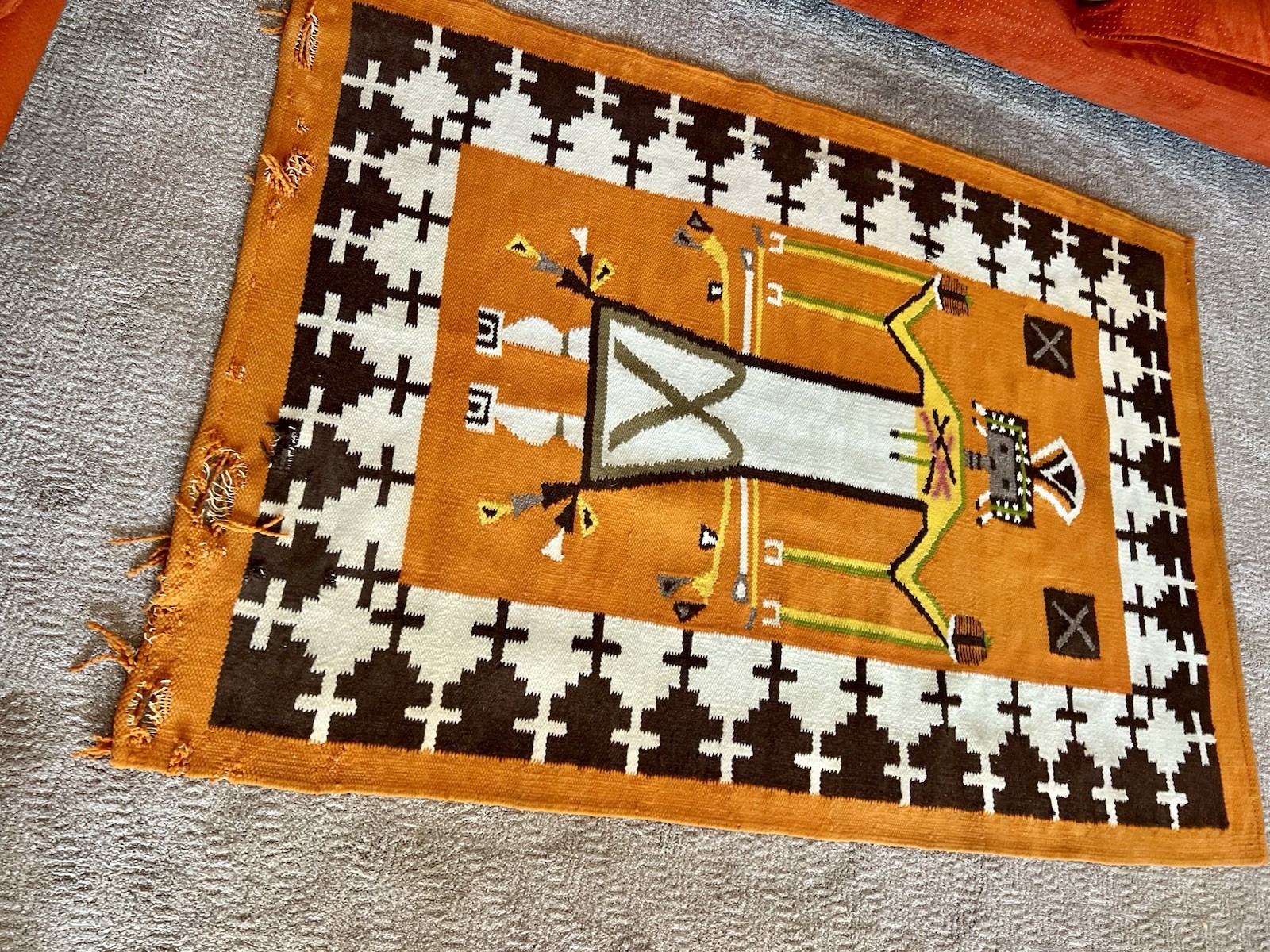 Beautiful Vintage Navajo Yie Rug Native American 47 x 33 Home Spun Wool As Is