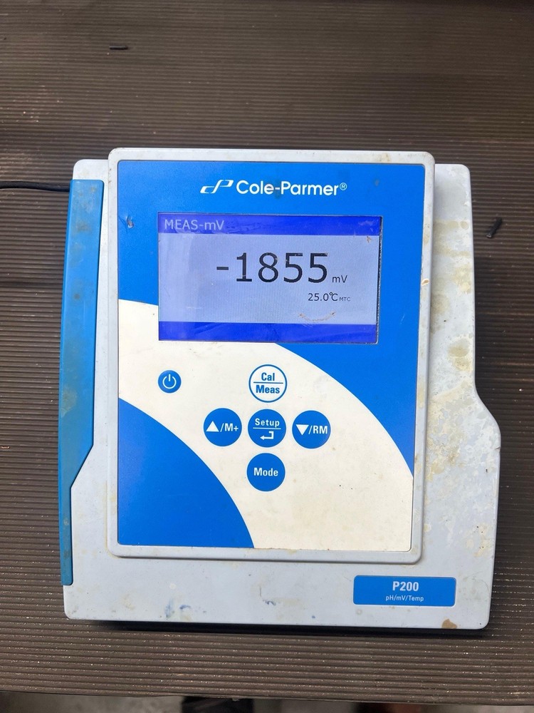 COLE-PARMER P200-02 pH/mV METER